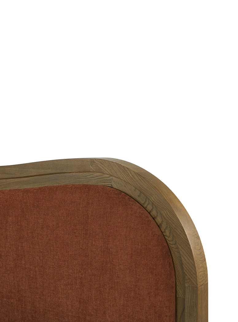 Ithariel King Bed,Chestnut