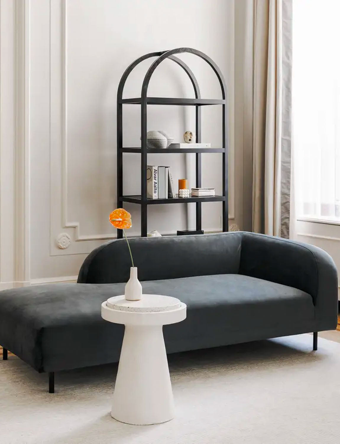 Arched Roewe Bookcase