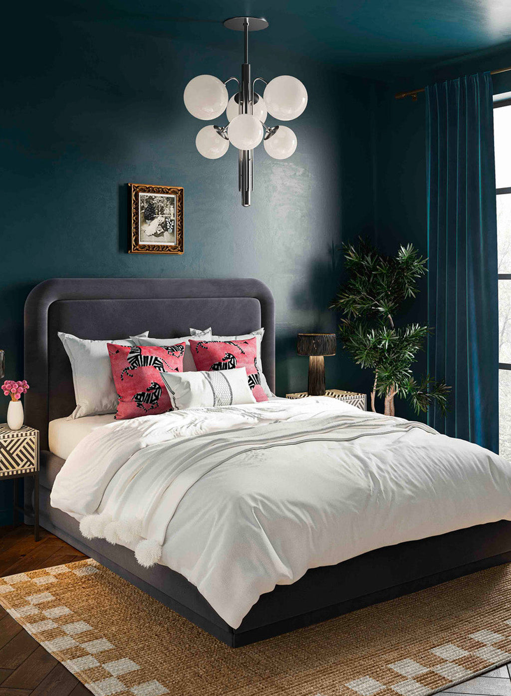 Eleanor Bed, Dark Grey